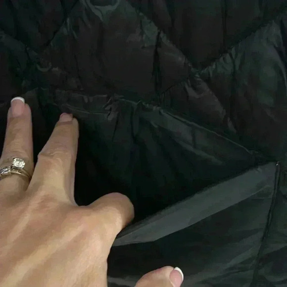 Calvin Klein puffer large - Picture 8 of 14